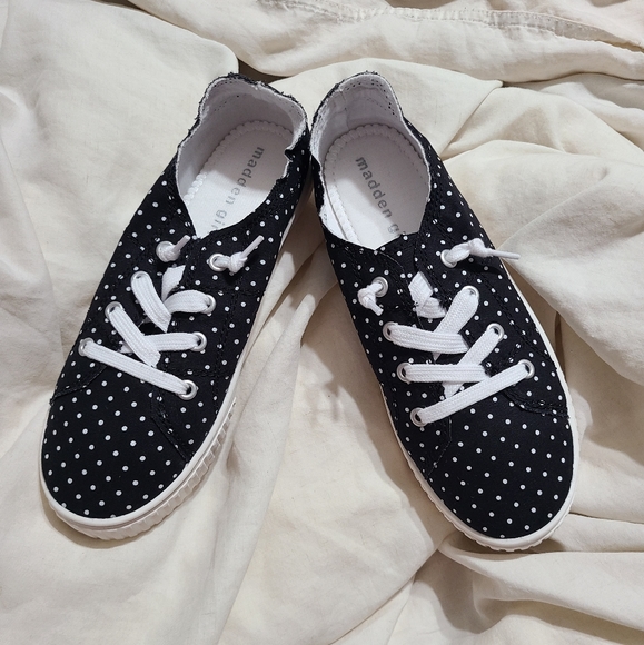 Madden Girl Shoes - Madden Girl Women's Marisa Sneaker